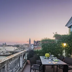 Attic Boutique San Marco R&r Apartment